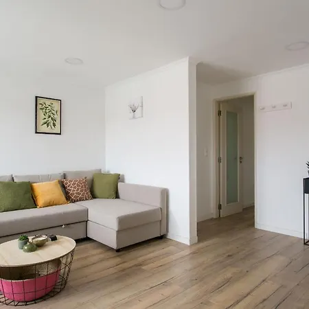 Nomad * ליסבון